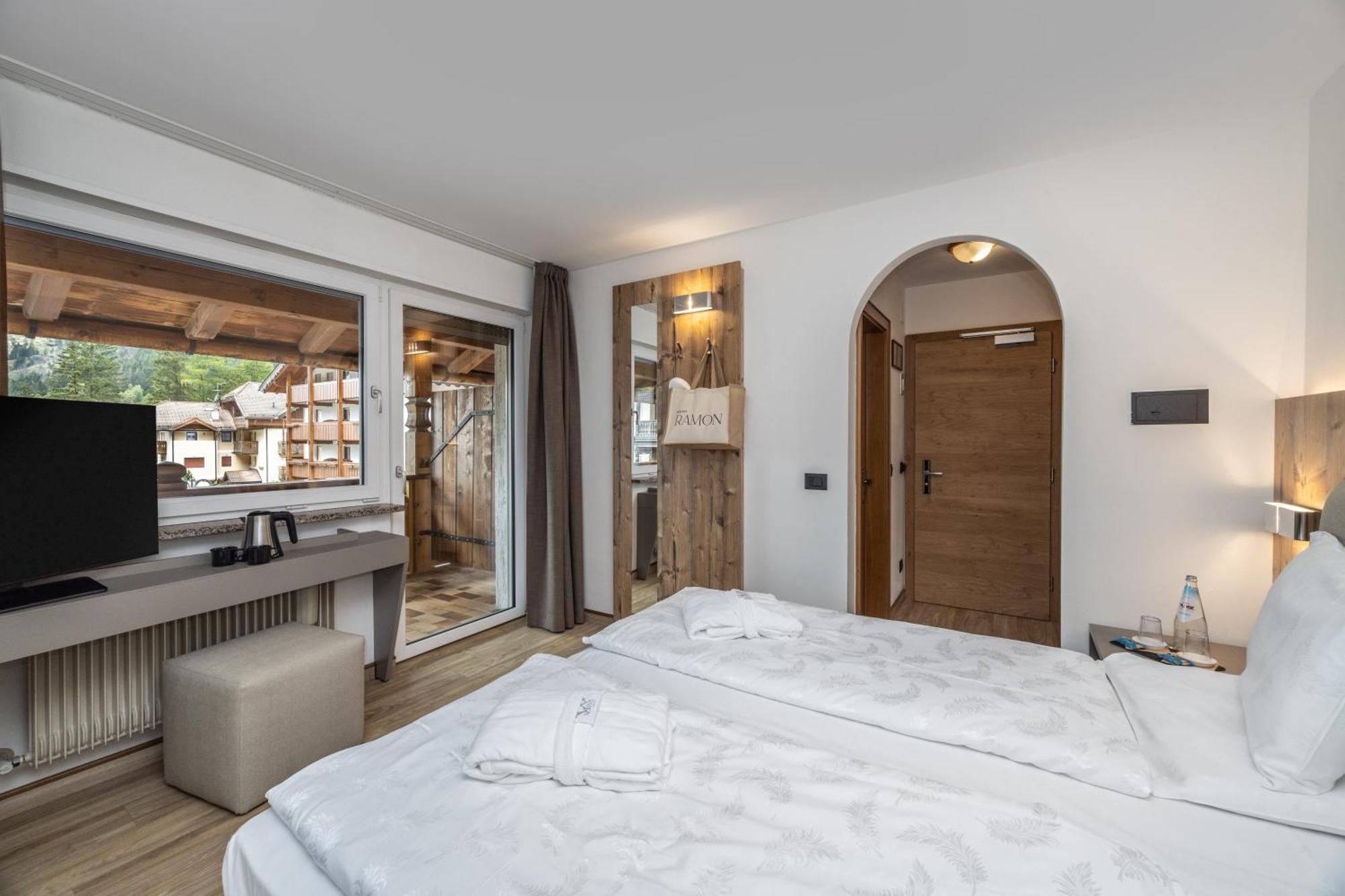 Hotel Ramon Campitello di Fassa Exterior foto